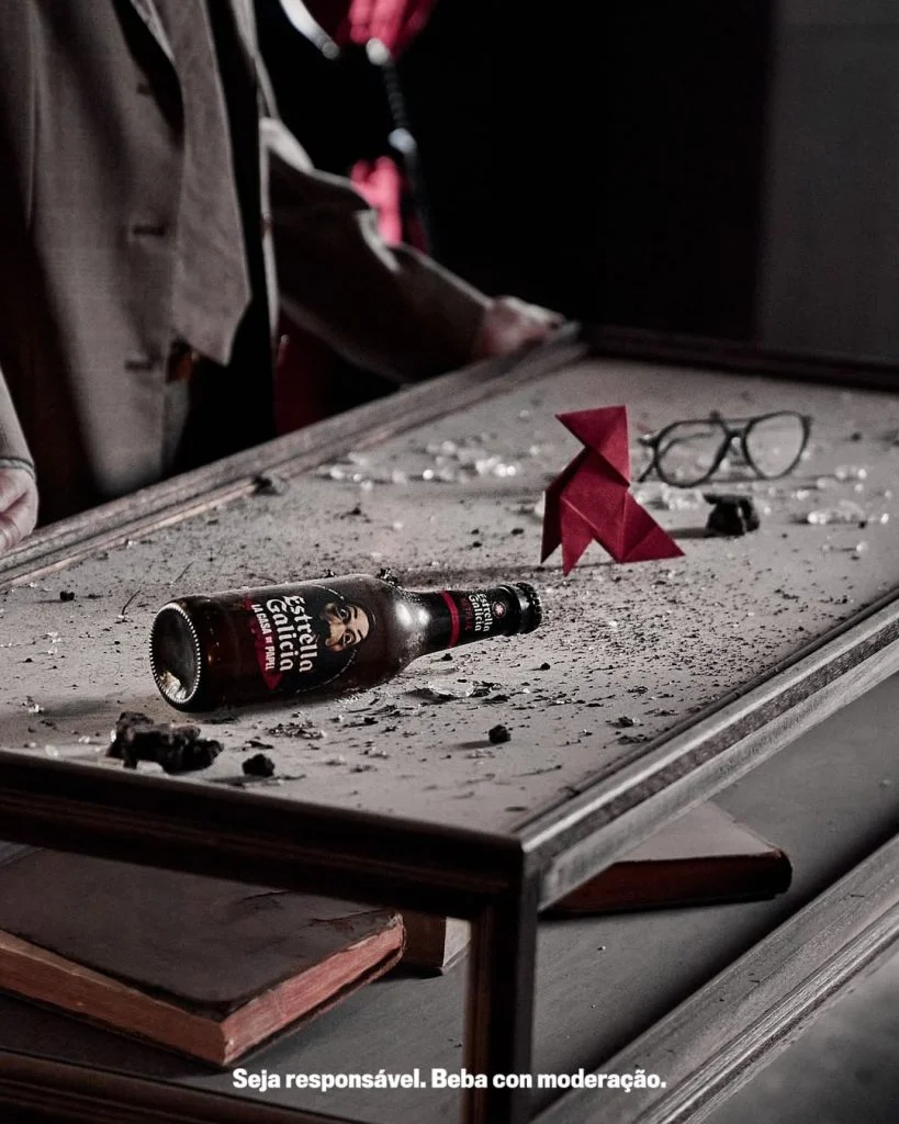 Botella Estrella Galicia y Gafas